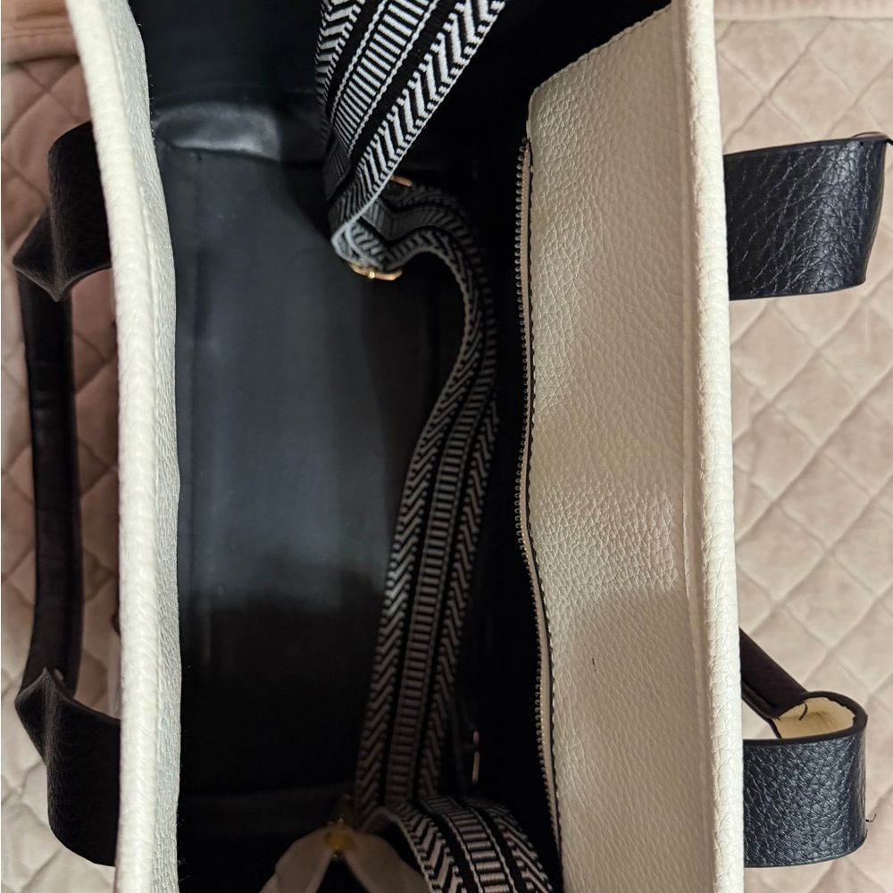Black and White Tote Bag - Picture 2 of 4